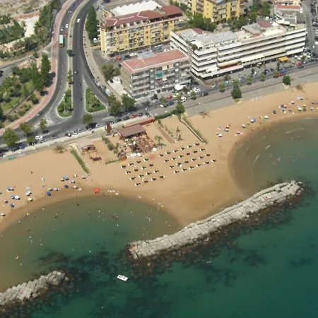 Oda ve Kahvaltı Affitti Brevi- Mediterraneo 3*