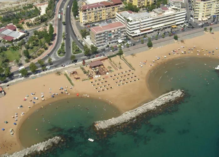 Alojamento de Acomodação e Pequeno-almoço Affitti Brevi- Mediterraneo 3*